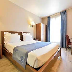 https://hotel-capitole.fr-provencehotel.com